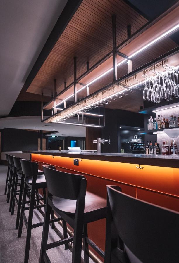 Balgownie Estate Yarra Valley Yarra Glen Exteriör bild The bar at the new terminal